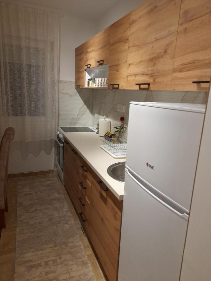 Holiday Apartaments 2 Ниш Экстерьер фото