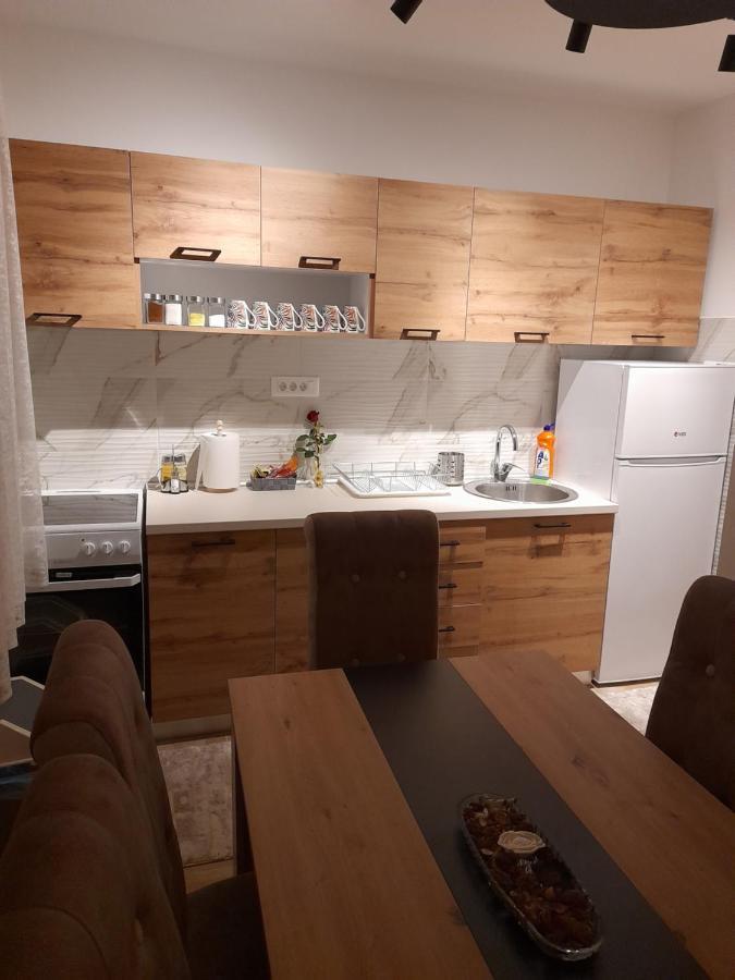 Holiday Apartaments 2 Ниш Экстерьер фото